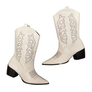 Elegant Cream Heeled Western Boots